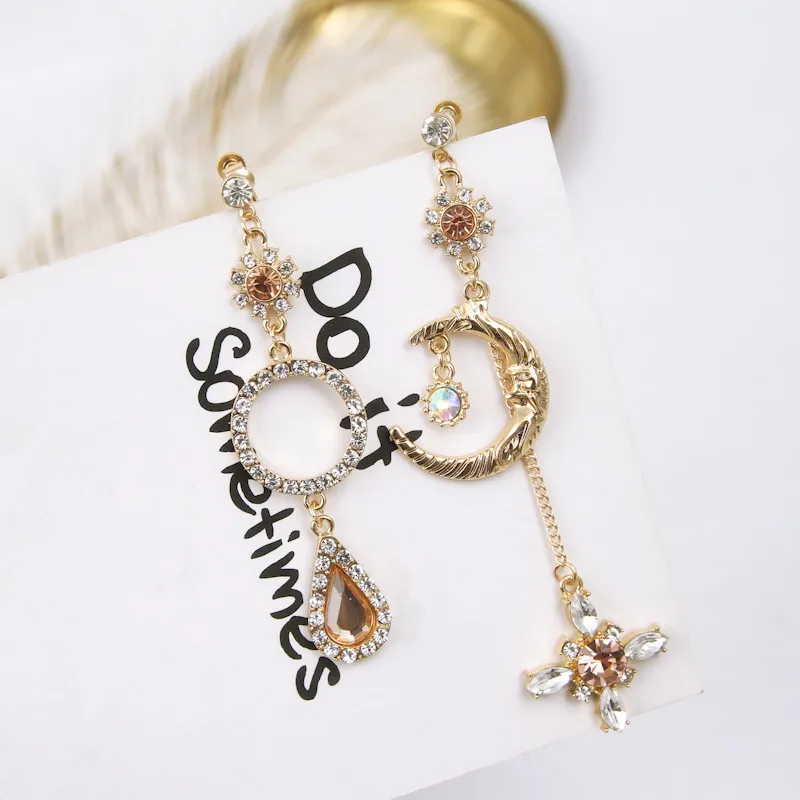 

Asymmetric Rhinestone Cross Cute Moon Round Circle Clip Earrings for Girls Women Korean Style Statement Jewelry Brincos 6C3038