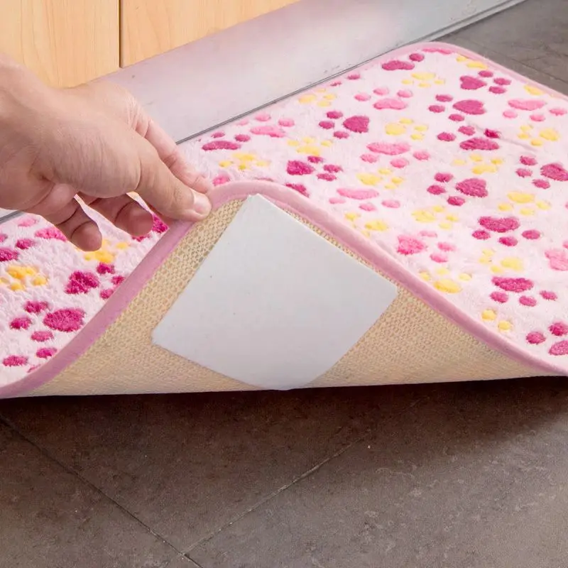 

4PCS Silicone Bath Mats Sticker Reusable Rug Corner Grippers Adhesive Bathroom Mat Gripper Non Slip Floor Carpet Firm Stickers