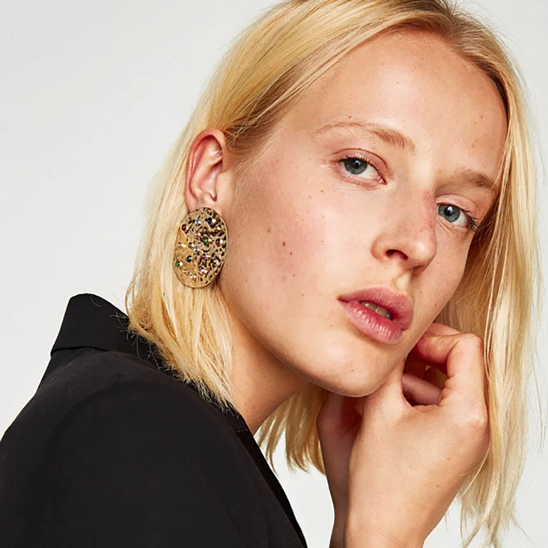 

Women Vintage Statement Zinc Alloy Round Stud Earrings Retro Gold Silver Simple Europe Stud Earrings Jewelry Female Gift
