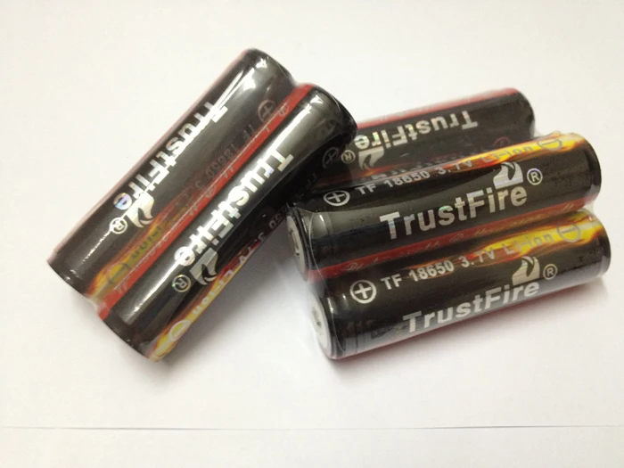 

Wholesale TrustFire Protected 18650 Colorful Battery 3.7V 2400mAh Camera Torch Flashlight Li-ion Rechargeable Batteries with PCB