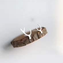 Серьги-гвоздики с асимметричным оленем из стерлингового серебра 925 пробы для женщин, модный Рождественский подарок для девочек, Стерлинговое Серебро пробы, ювелирные изделия