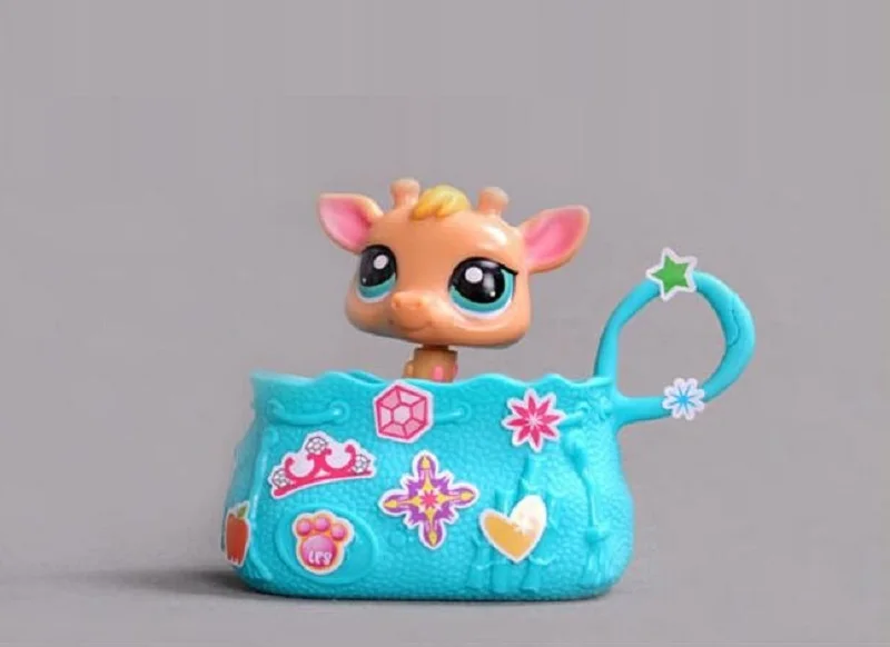 

Lovely Animals lps Yellow giraffe Big eyes With basket Action Figure PVC Cute Toys for Children Birthday Gifts 5-6cm