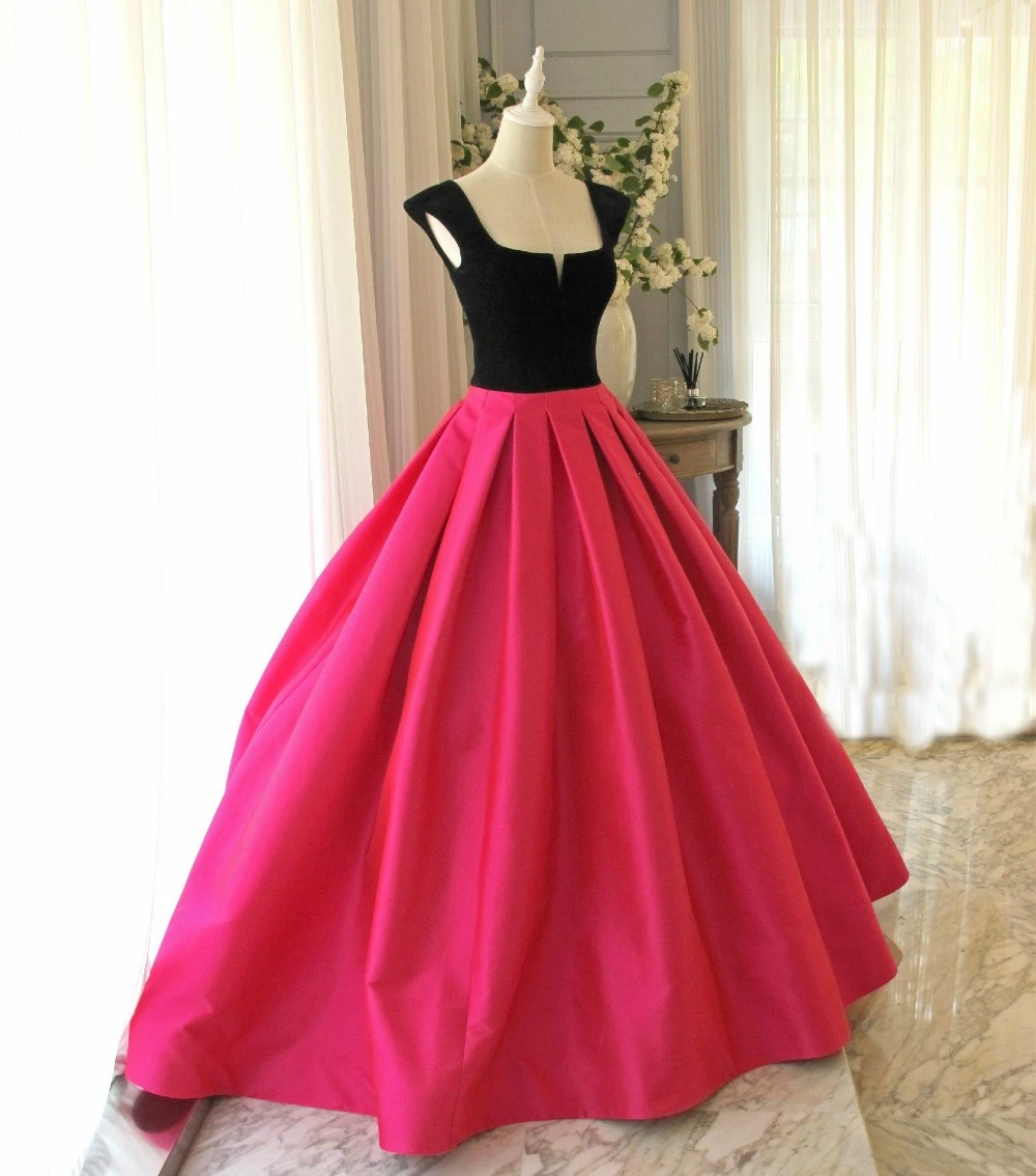 hot pink and black plain gown medieval ...