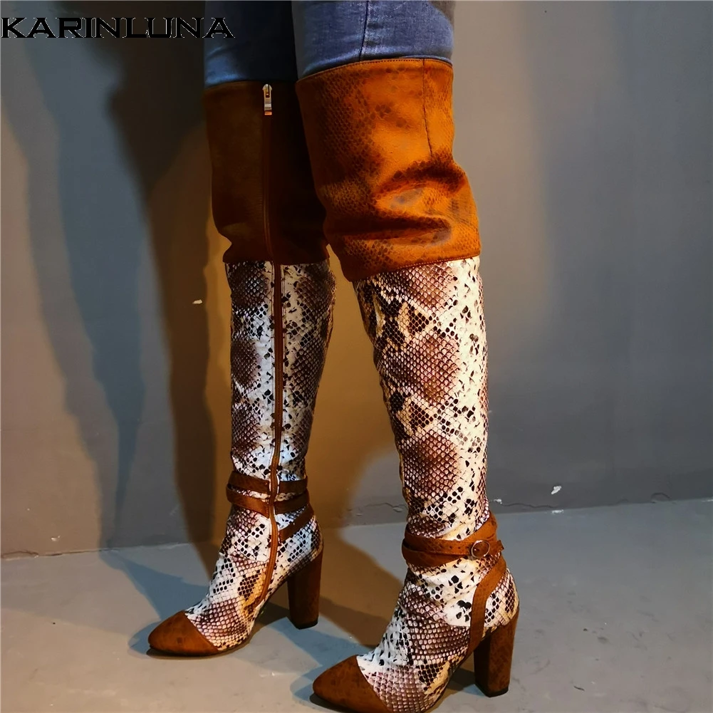 Karinluna/Роскошные Большой размер 47 пикантные со змеиным принтом женская обувь вечерние высокие каблуки Одежда высшего качества Сапоги выше колена