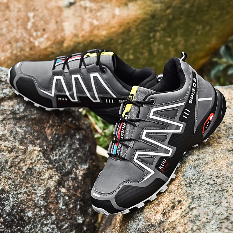 

FAN PAO Outdoor Anti-slip Comfortable Mountain Climbing Sneakers Casual Professional Adventure Travel Hiking Sneakers for Men