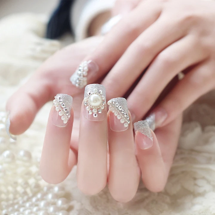 Αποτέλεσμα εικόνας για white bride nails