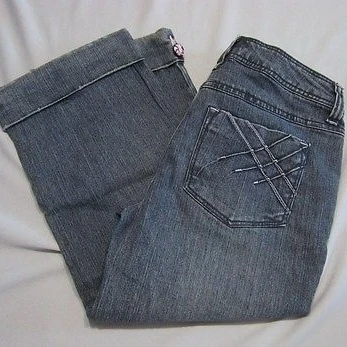 SO JEAN CAPRIS WITH PINK ACCENTS CUTE SIZE 0 NEW (2)