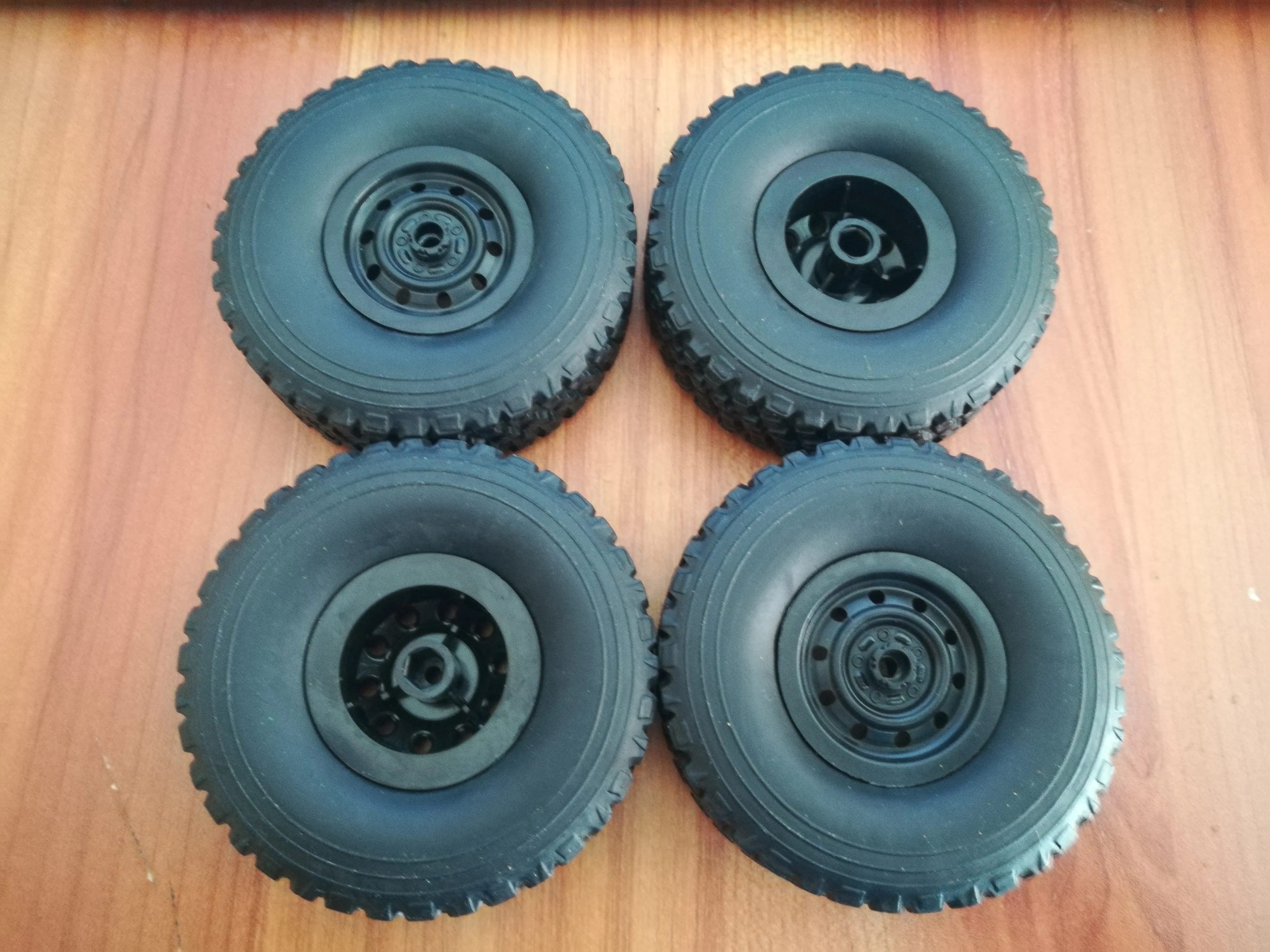 

WPL FJ40 C34 FJ CRUISER RC car spare parts wheel tire Hub