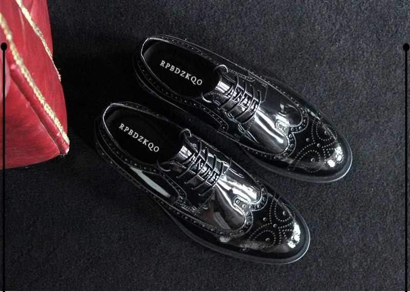 Wingtip/оксфорды белого цвета для клуба; большие размеры; британский стиль; Итальянский Золотой Бренд; мужские черные модельные туфли из лакированной кожи; броги; официальная Свадебная обувь