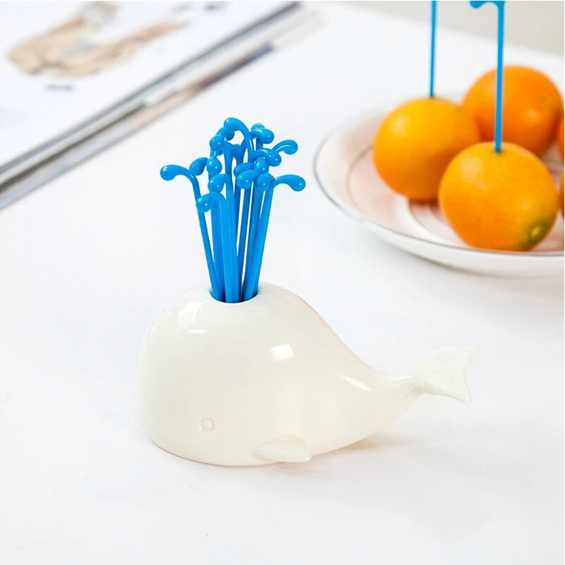 

16PCs/Set Eco-friendly Toothpicks Whale Spray Food Fruit Dessert Fork Kit Party Tools for Toothpick Case Kitchen Home Decoration