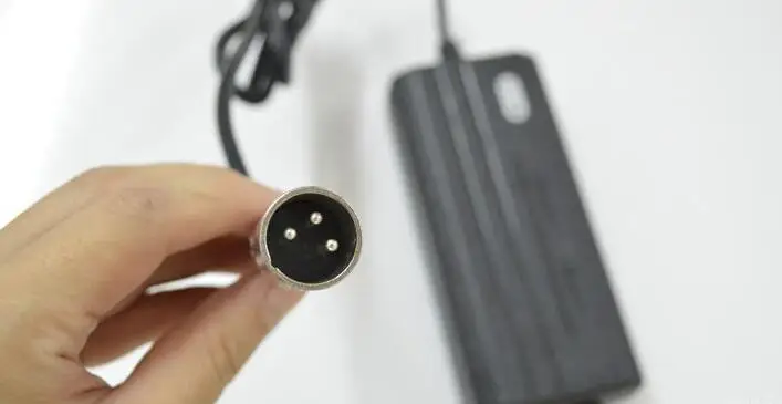 Top 54.6V 2A Li-ion lithium Battery charger with cannon head  for 48V Lithium Li-ion e bike e bicycle electric battery with fan 1