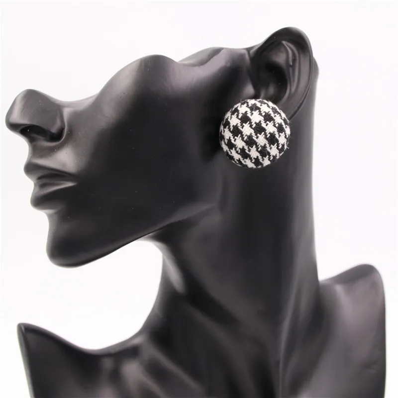 

1PAIR Trendy Lattice Cloth Lattice Button Shaped Brincos Bijoux 2019 New Arrived Hyperbole Party Jewelry