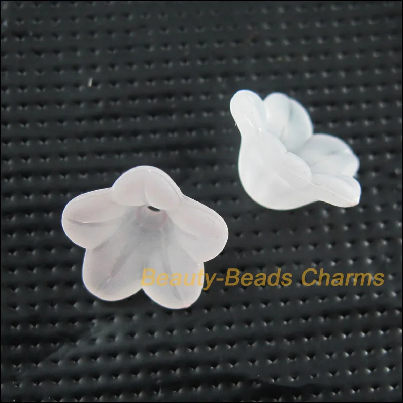 

New 70Pcs White Plastic Acrylic Flower Horn Spacer End Bead Caps Charms 12mm
