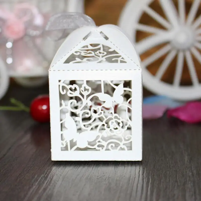 

30pcs/pack Laser Cut Butterfly Candy Box for Festival Party Candy Gift Box for Wedding Banquet Romantic Wedding Decoration