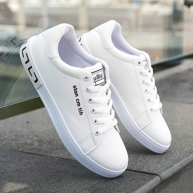 

2019 summer new white men's shoes Korean flat white shoes wild sports casual tide shoes tide male student shoes