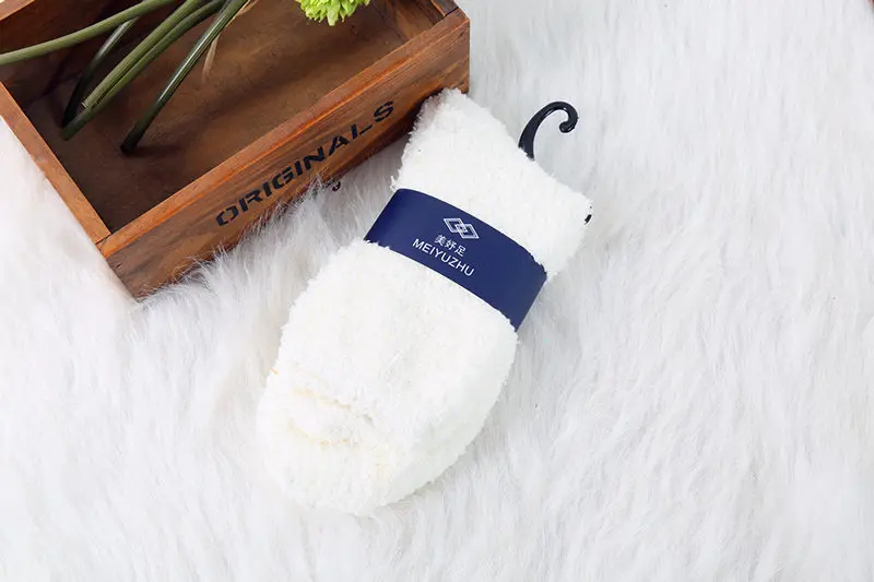 Warm Men Middle Socks Solid Color Super Soft Male Socks Carpet Floor Socks High Quality Coral Fleece 2019 Man Clothing Thickening (7)