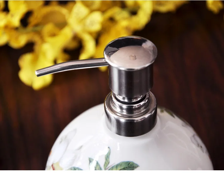 Bone china ceramic hand washing bottle emulsion bottle  high grade shampoo shower gel  large capacity pressing head bottling   (6)