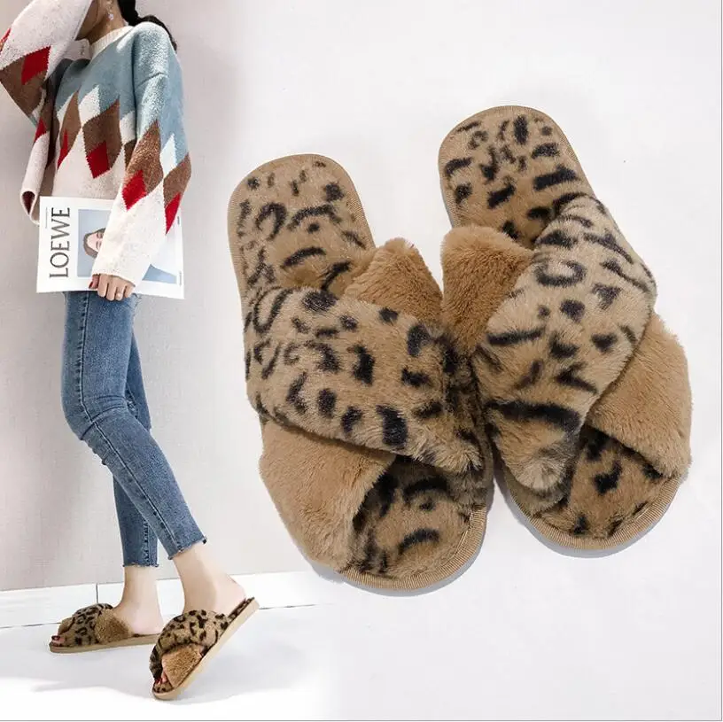 

CHAISHOU 2019 Winter indoor Women Home Slippers Faux Fur Fashion Warm Shoes Woman Slip on Flats Female Slides brown gray D-23