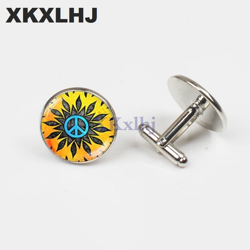 

XKXLHJ 2018 New Trends Hippie Logo Peace Cuffs Peace Symbol Buttons Round Bronze Silver Jewelry 20mm Glass Photo Cuffs