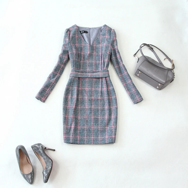 

Women's 2018 autumn and winter plus size wool long sleeves Slim thick V-neck pencil dress plaid elegant dress