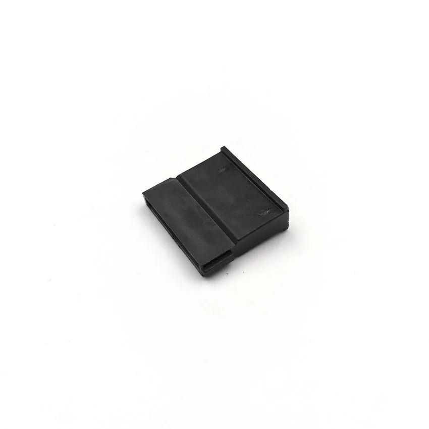 SATA_5Pin_female_connector_housing_5