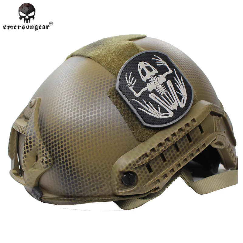 

EMERSON PVC Patch navy seals skull luminou Airsoft equipment Badges MOLLE Military wargame EM5551