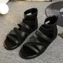 Пляжная обувь; кожаные туфли на плоской подошве; однотонные повседневные модельные сандалии с перекрестной шнуровкой; Новинка года; модные летние мужские сандалии из натуральной кожи