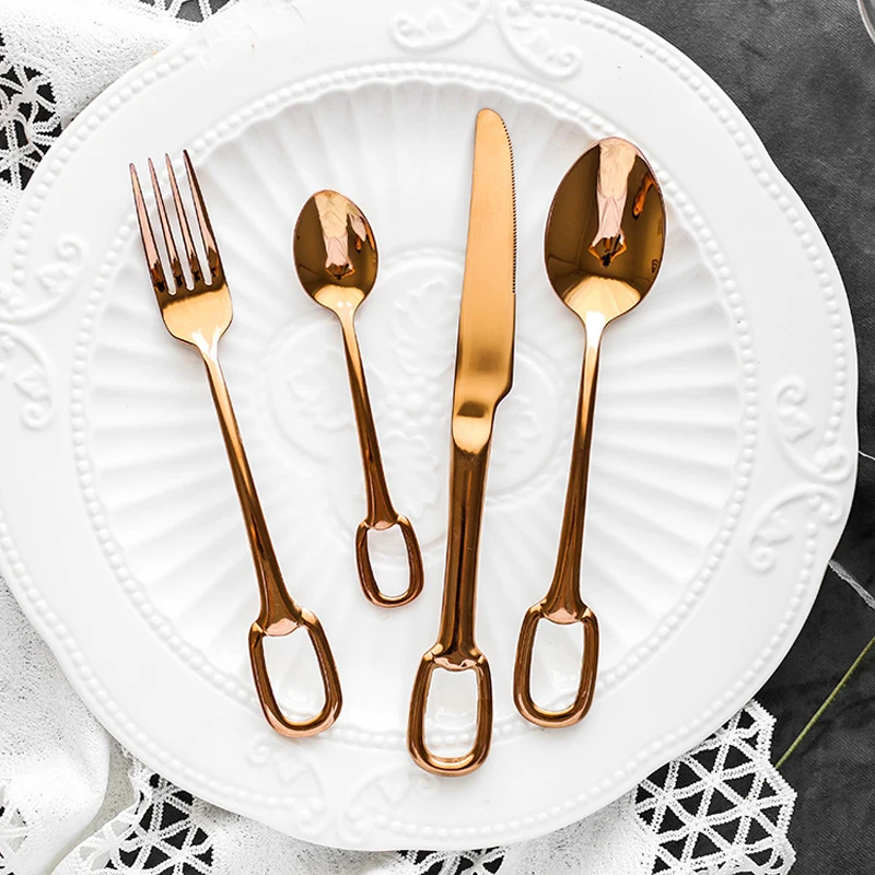 

24pcs Luxury Gold Cutlery Set Stainless Steel Steak Knife Fork Set With Creative Handle Kitchen Tools Portable Tableware