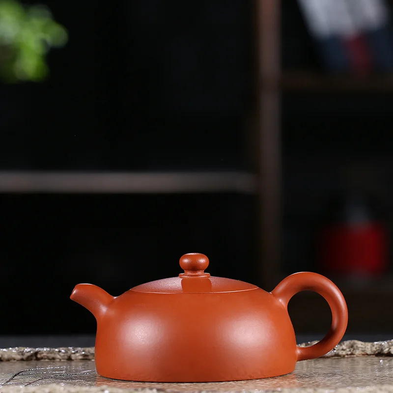 

Yixing Pottery Teapot Famous Full Manual Raw Ore Zhu Mud Half A Month Kettle Kungfu Online Teapot Tea Set Gift 150 Milliliter