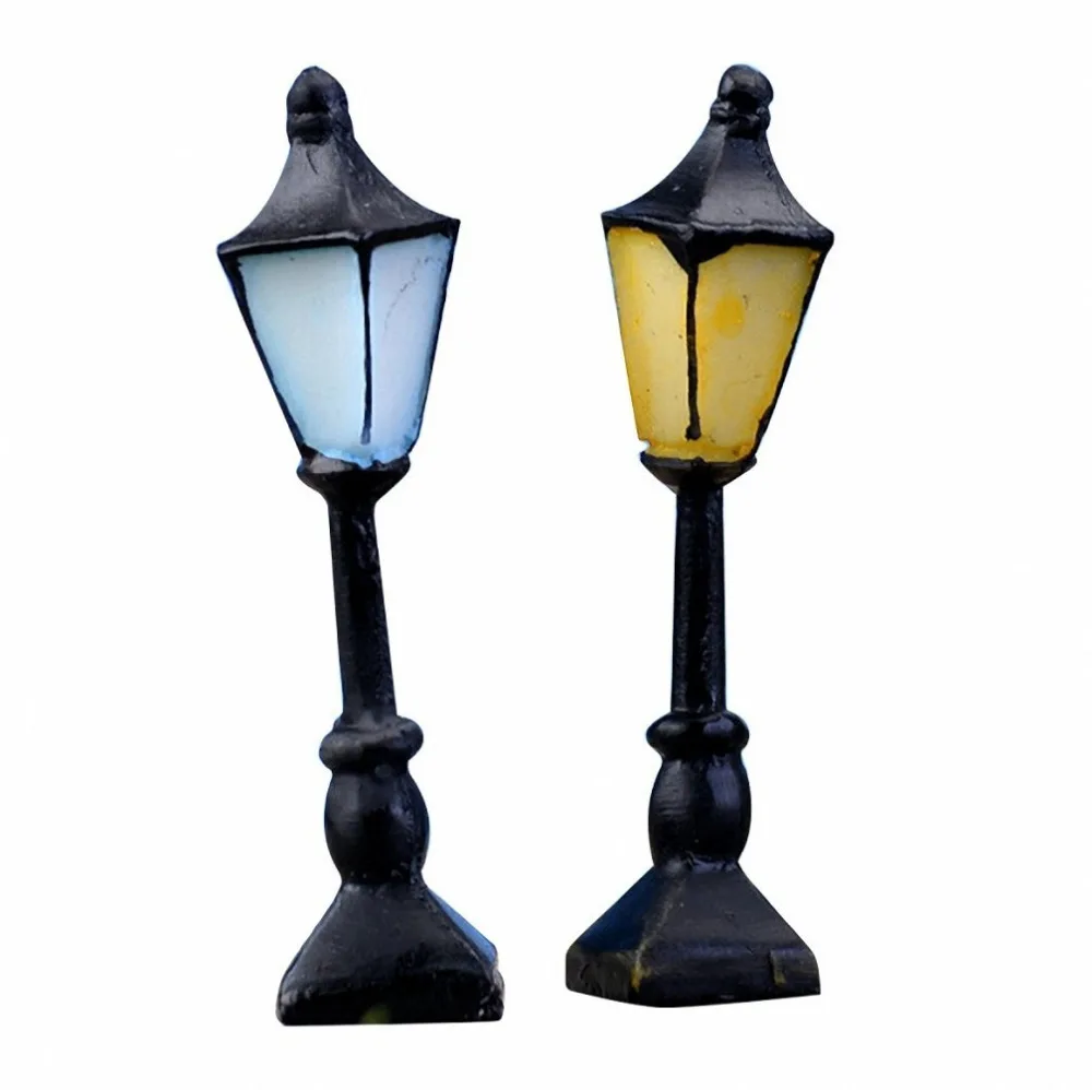

Fairy Garden Resin Craft Decor Mini Retro Street Lamp Streetlight Miniature Garden Ornament 2 Pcs/set