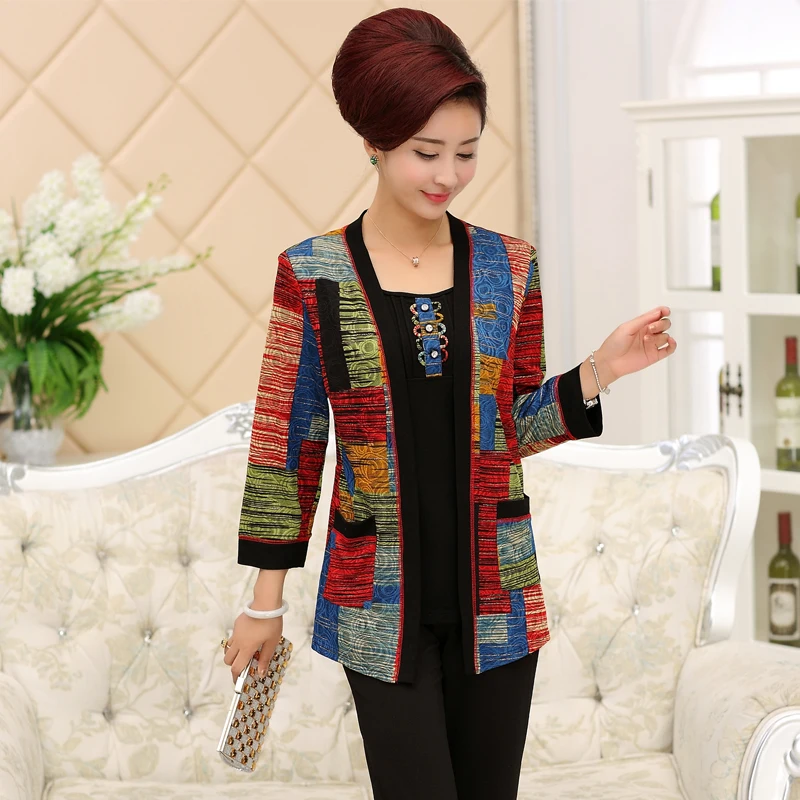 

New 2016 middle-aged lady fake two piece suit fashion large size sweater mother dress nine point sleeve fake two pieces sweater