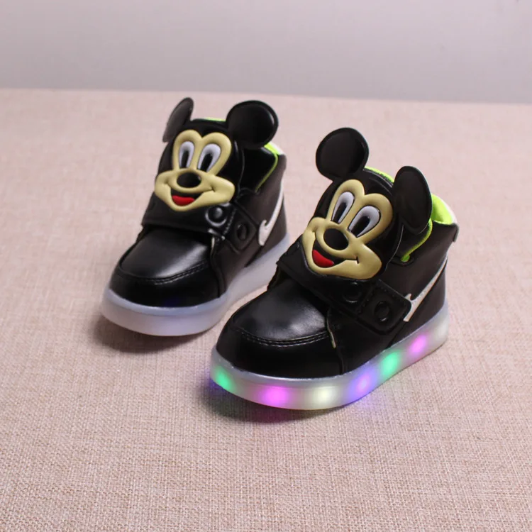 

New Children's Shoes LED Children's Luminous Shoes Children and Children Flash Shoes