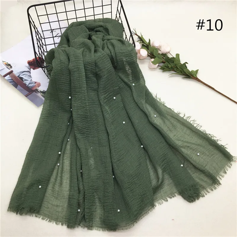 1PCS Hot sale with a pearl scarf women soft solid hijabs foulard muffler shawls big pashmina Muslim women wrap headscarves - Цвет: Number 10 color