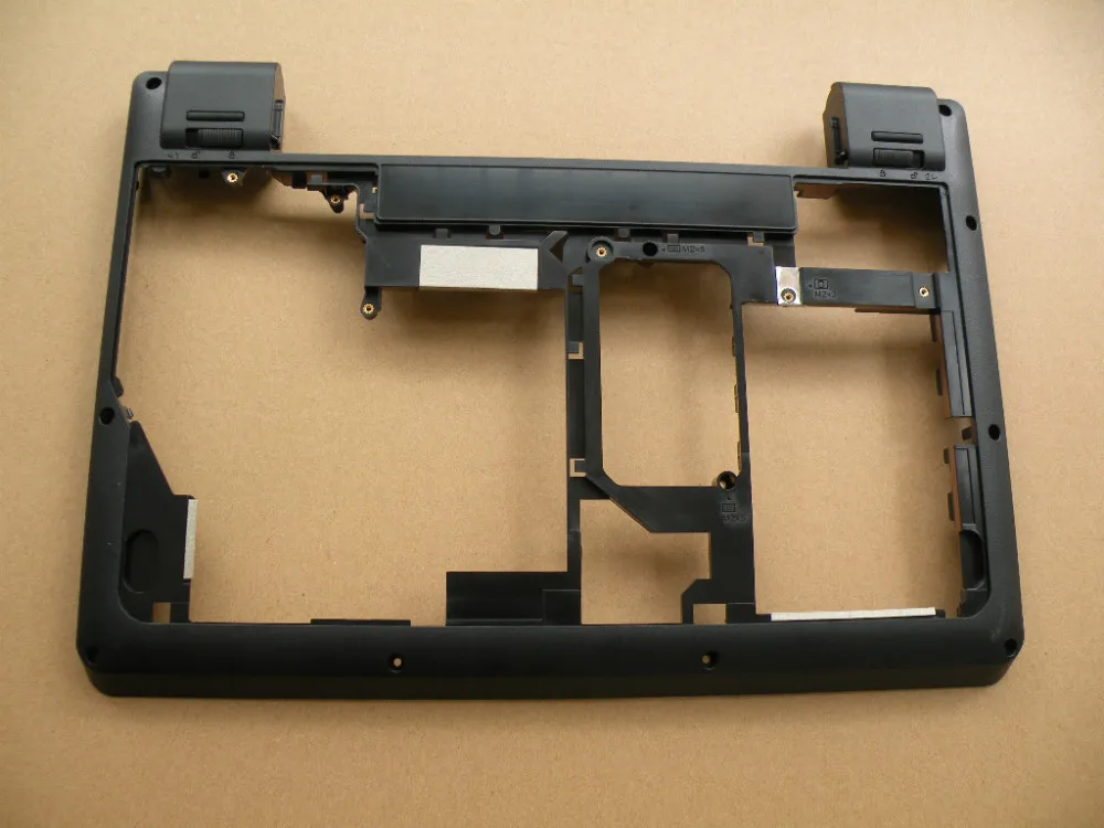 bilder für Neue original Lenovo thinkpad Edge E320 E325 basis-grund fall-abdeckung Laptop Ersetzen Abdeckung bilder für Neue original Lenovo thinkpad Edge E320 E325 basis-grund fall-abdeckung Laptop Ersetzen Abdeckung