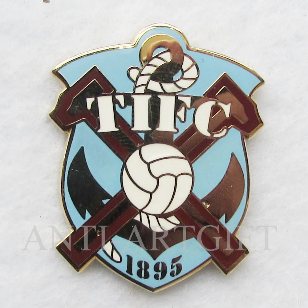 

2017 Newest campaign hard enamel football pins multiple design club of logo 2" award high quality