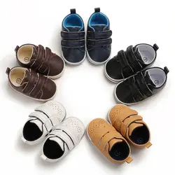 Осенняя модная удобная противоскользящая обувь для маленьких мальчиков; кроссовки для малышей; мягкая подошва из искусственной кожи;