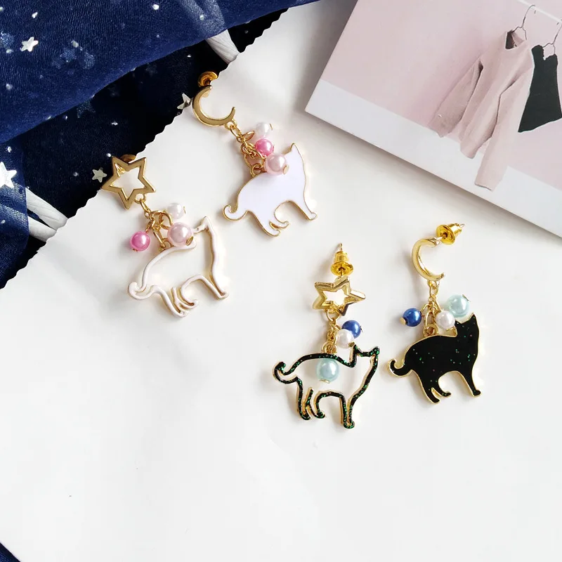 

Sweet White Cats Multi Beads Clip Earrings No Hole Simple Asymmetric Cute New Earrings