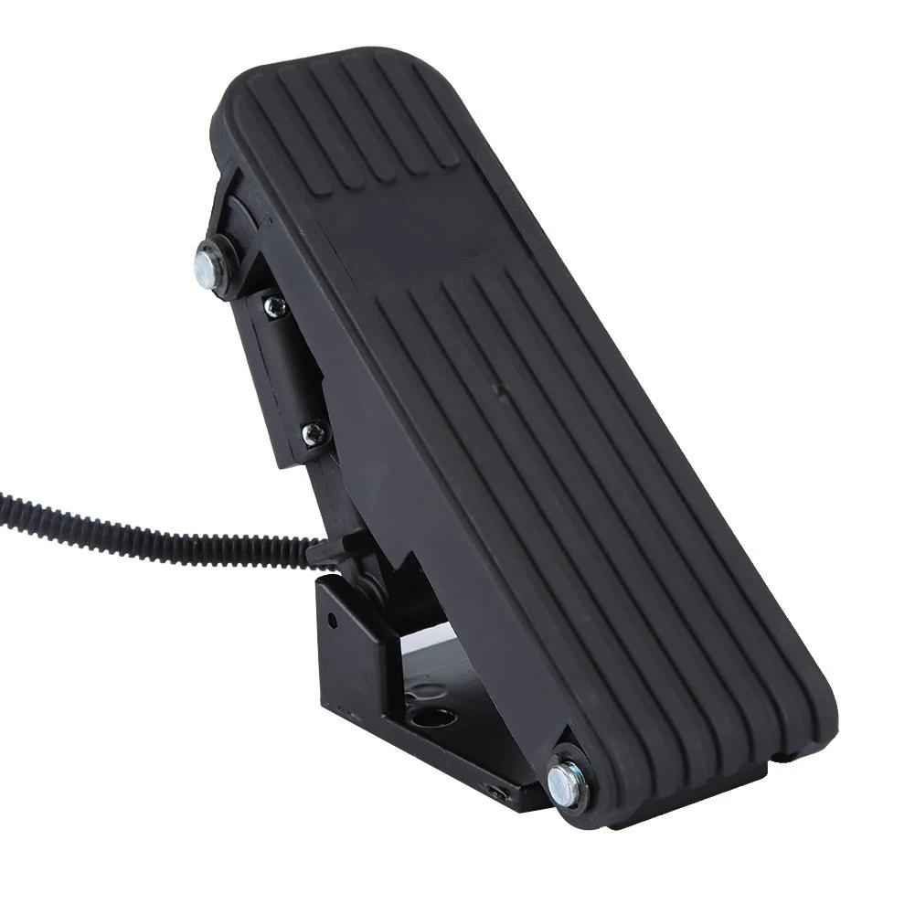 Педаль скорости в автомобиле. Accelerator foot Pedal. Квадроцикл на педалях. Педаль тормоза. Акселератор Pedali.