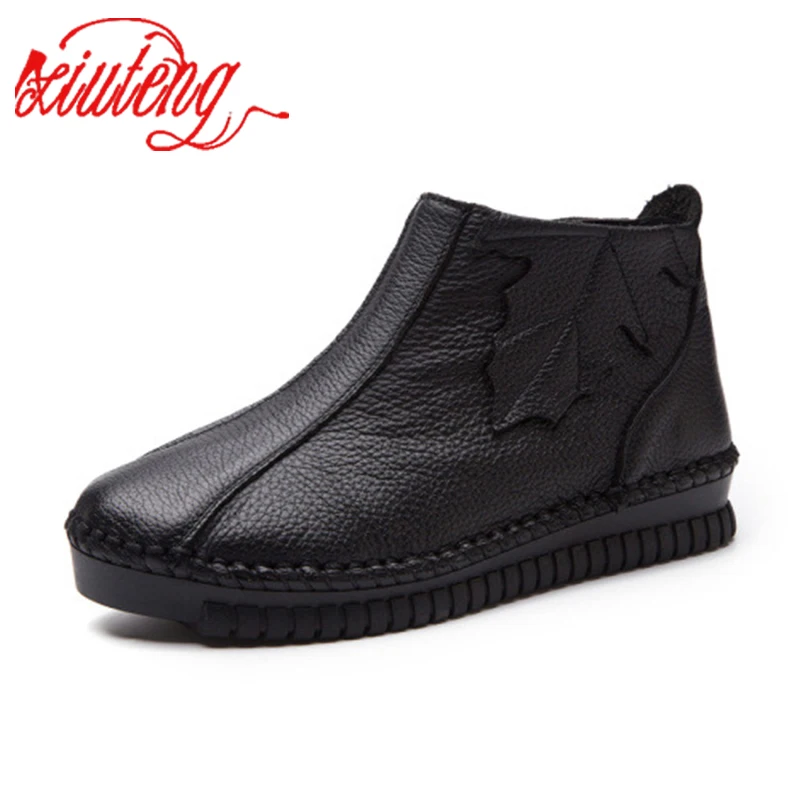 

Xiuteng Winter 2019 Zipper Leisure Hand Shoes Large Size Leaf Lychee Genuine Leather Boots Women's Short Boots For Winter