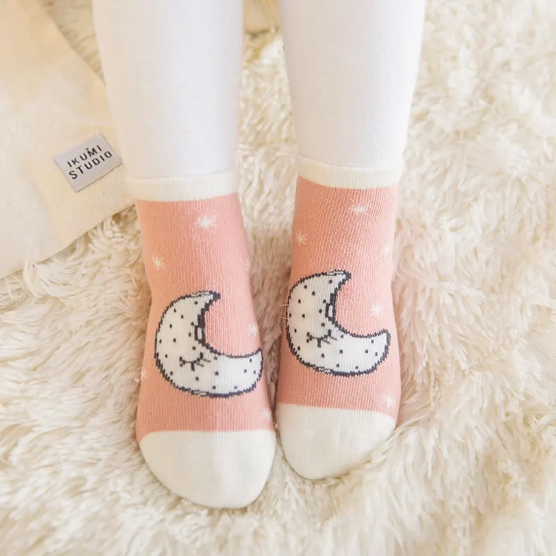 AiKway/Детские носки хлопковые антискользящий для новорожденных носки для мальчиков и девочек жаккардовые детские носки-тапочки с рисунком - Цвет: moon