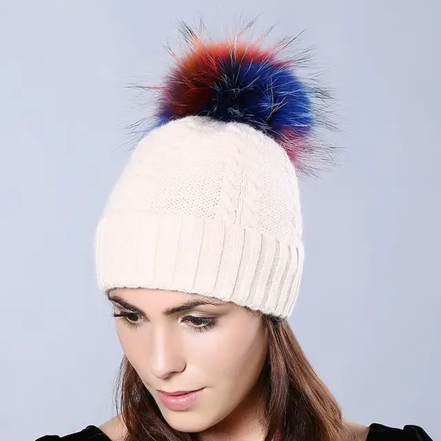 Multi Colored Raccoon Bulu Pompom Topi 