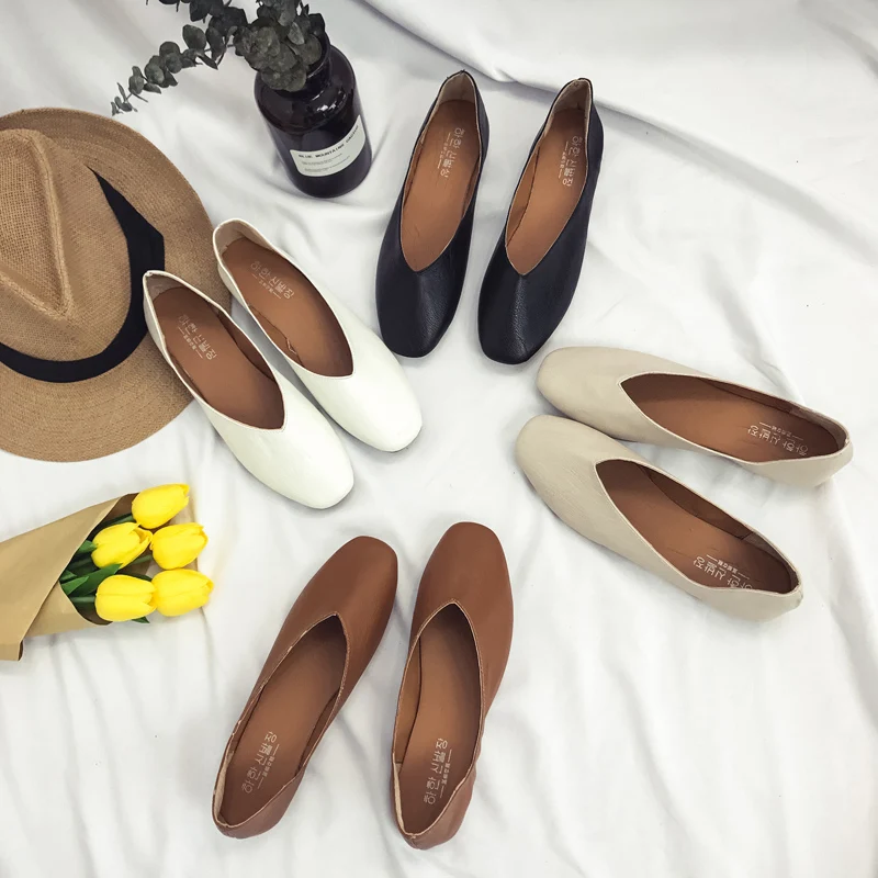 

New square head flat bottom shallow simple retro wild Korean casual flat shoes.