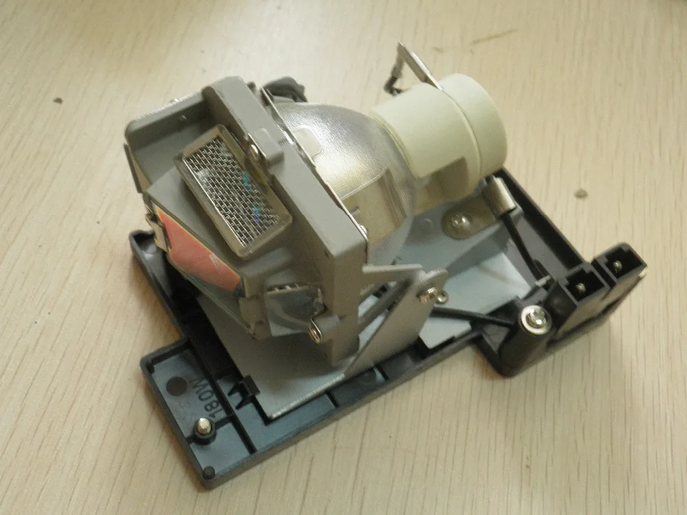 Good quality Projector lamp with housing 5J.J0705.001/P VIP230/0.8 E20