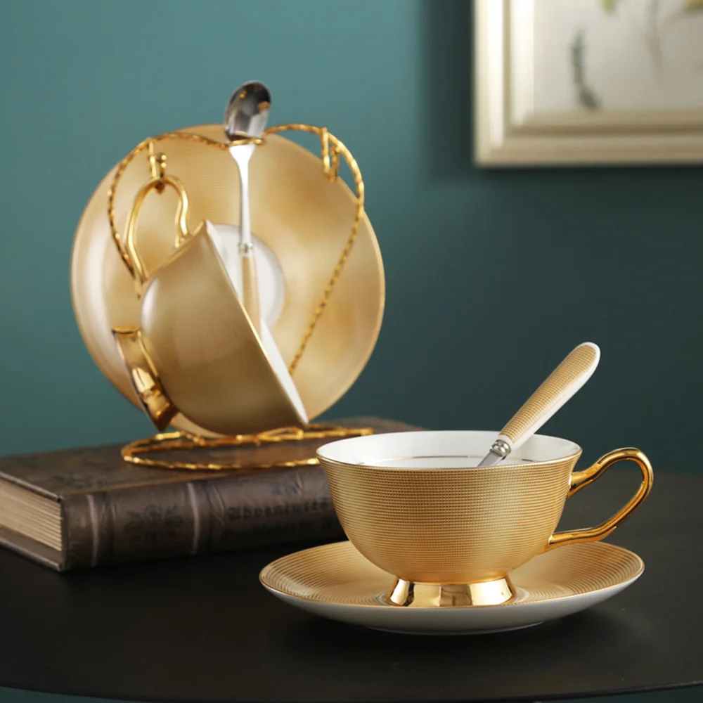 Топ Класс костяного фарфора Кофе чашки творческий Европейский Чай набор чашки и блюдце дома вечерние день Чай чайная чашка из фарфора
