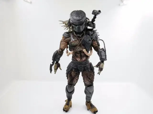 play arts kai alien