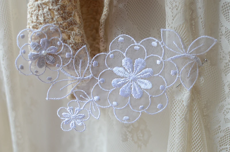 

Beautiful Flower Costume Sewing Applique DIY Craft Fabric Venise Lace Trim White Lace Patch TT333