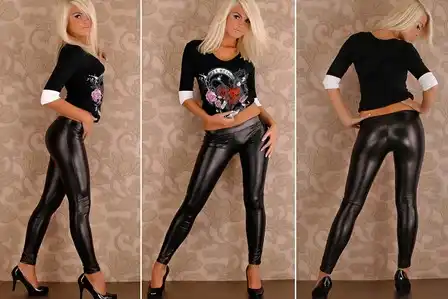 leggins and high heels