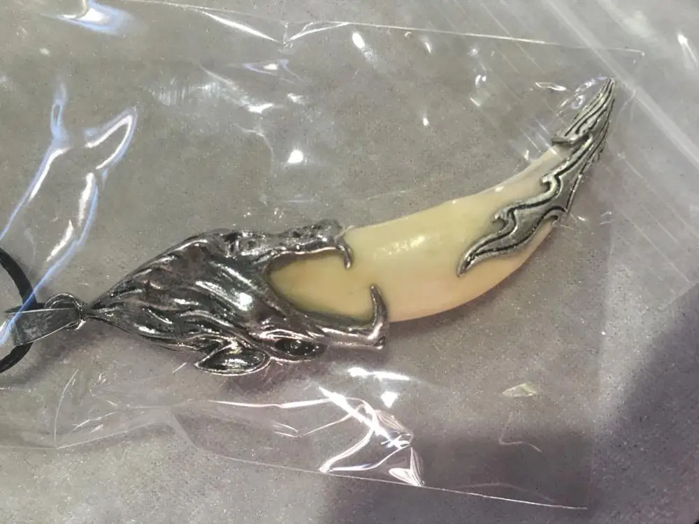 

free shipping Chinese antique silver eagle decoration boar tooth amulet pendant