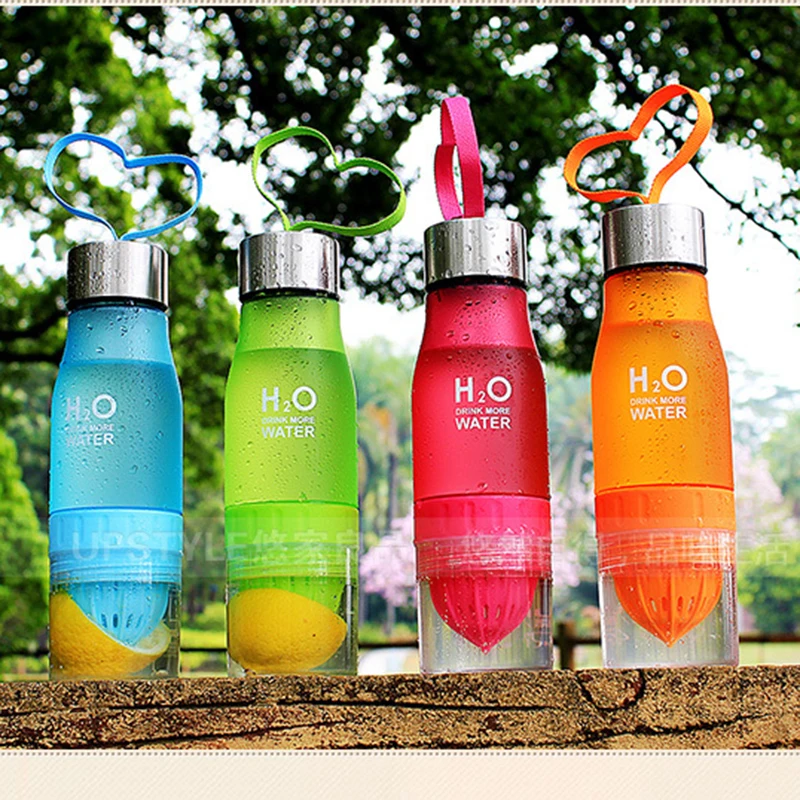 2017-Xmas-Gift-700ml-Water-Bottle-H20-plastic-Fruit-infusion-bottle-Infuser-Drink-Outdoor-Sports-Juice