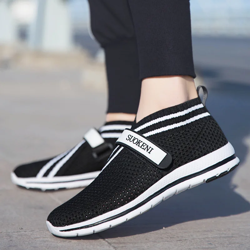 SOCONE أحذية الرجال الحقيقي شريط مرن النساء برمائية الأحذية في الهواء الطلق تنفس الصيف الخوض المنبع أحذية الصنادل